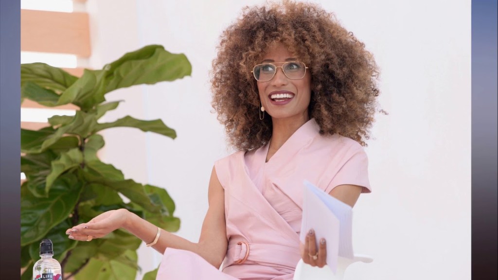 You Could Be the Editor of Vogue and Still Become a&nbsp;Hashtag